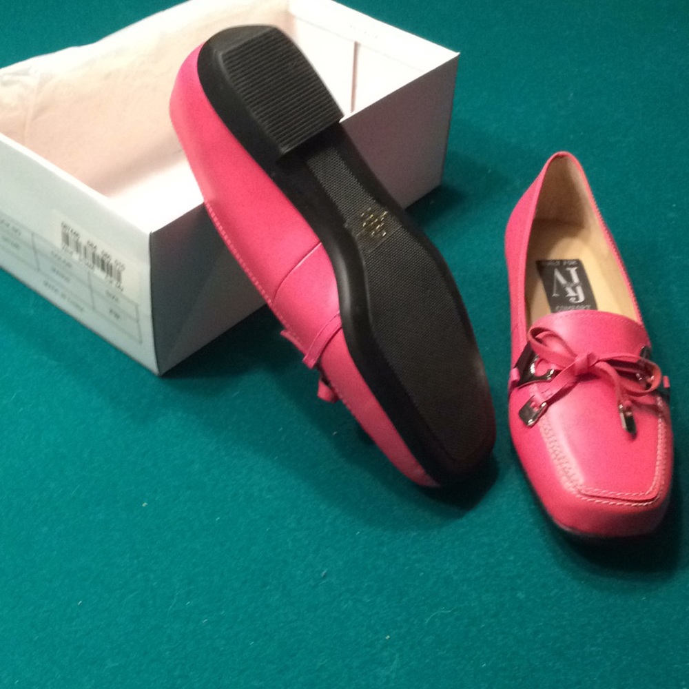 A J Valencia shoes new never worn.